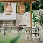 - Heated Pool With Stunning Views, By Zantewize *