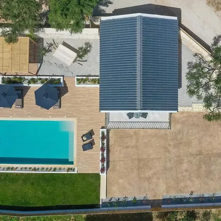 - Heated Pool With Stunning Views, By Zantewize Kallithea (Zakynthos)