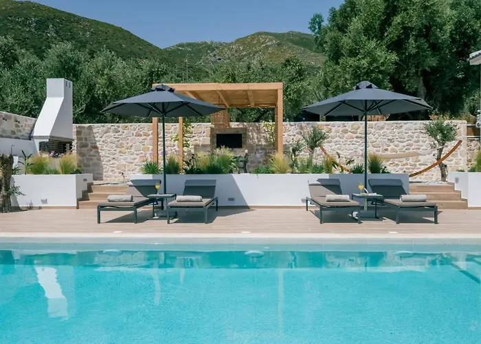 - Heated Pool With Stunning Views, By Zantewize Kallithea (Zakynthos)