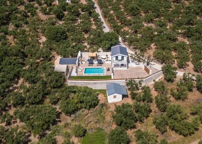 - Heated Pool With Stunning Views, By Zantewize Villa *