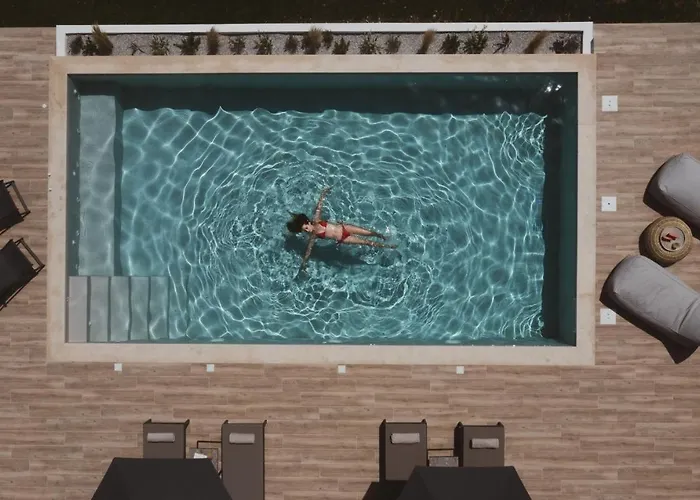 - Heated Pool With Stunning Views, By Zantewize Villa