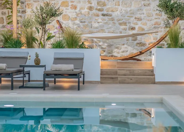- Heated Pool With Stunning Views, By Zantewize Villa *
