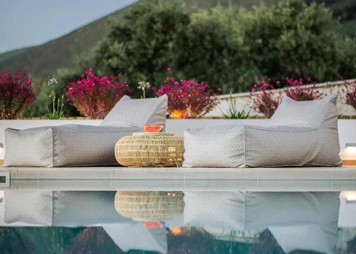 - Heated Pool With Stunning Views, By Zantewize