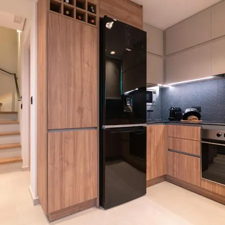 别墅 - Heated Pool With Stunning Views, By Zantewize