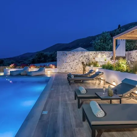 - Heated Pool With Stunning Views, By Zantewize Kallithea (Zakynthos)