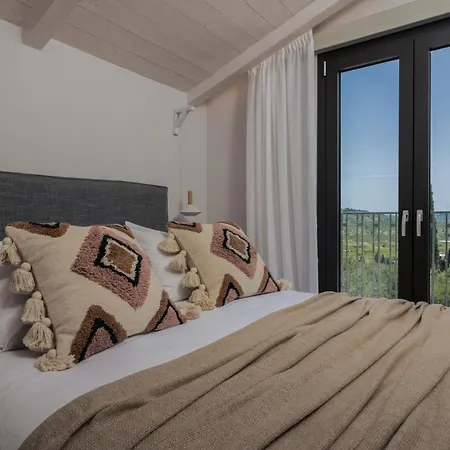 - Heated Pool With Stunning Views, By Zantewize 别墅