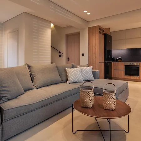 - Heated Pool With Stunning Views, By Zantewize *