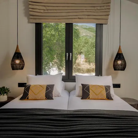 Villa - Heated Pool With Stunning Views, By Zantewize *